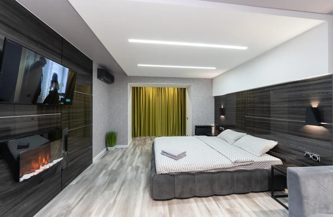Luxrent Kreshatik Arenacity Skybar Kyiv Apartment