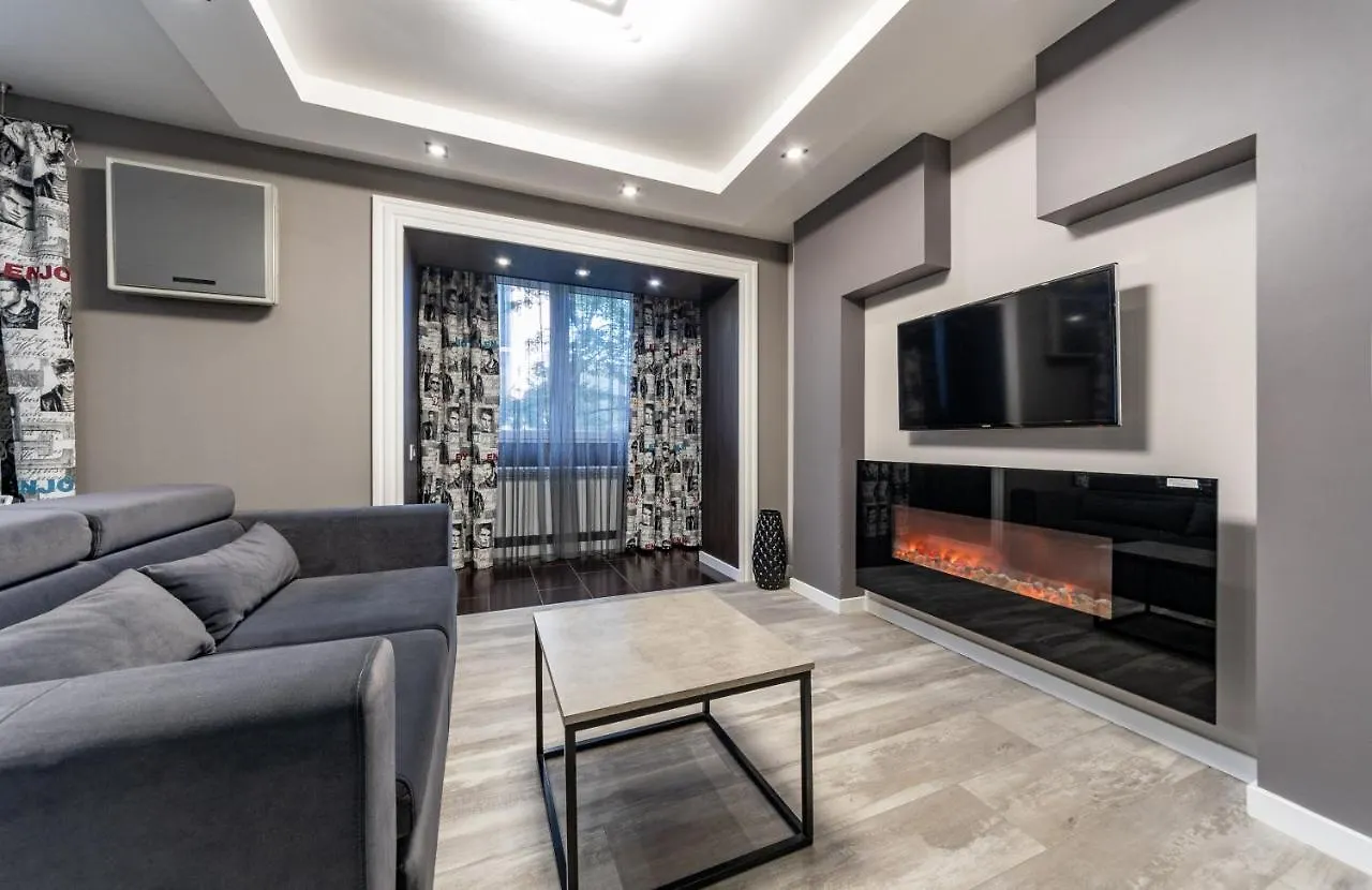 Luxrent Kreshatik Arenacity Skybar Kyiv Apartment
