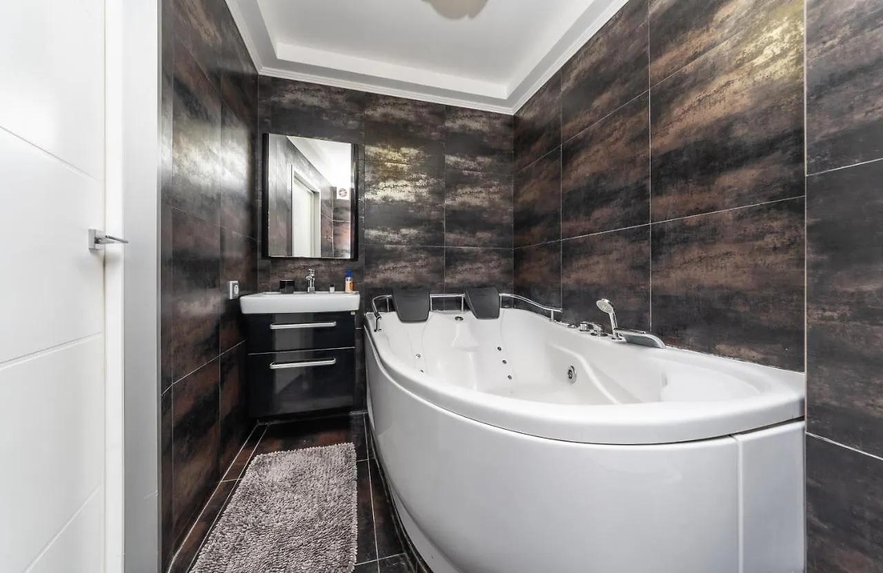 Apartment Luxrent Kreshatik Arenacity Skybar Kyiv