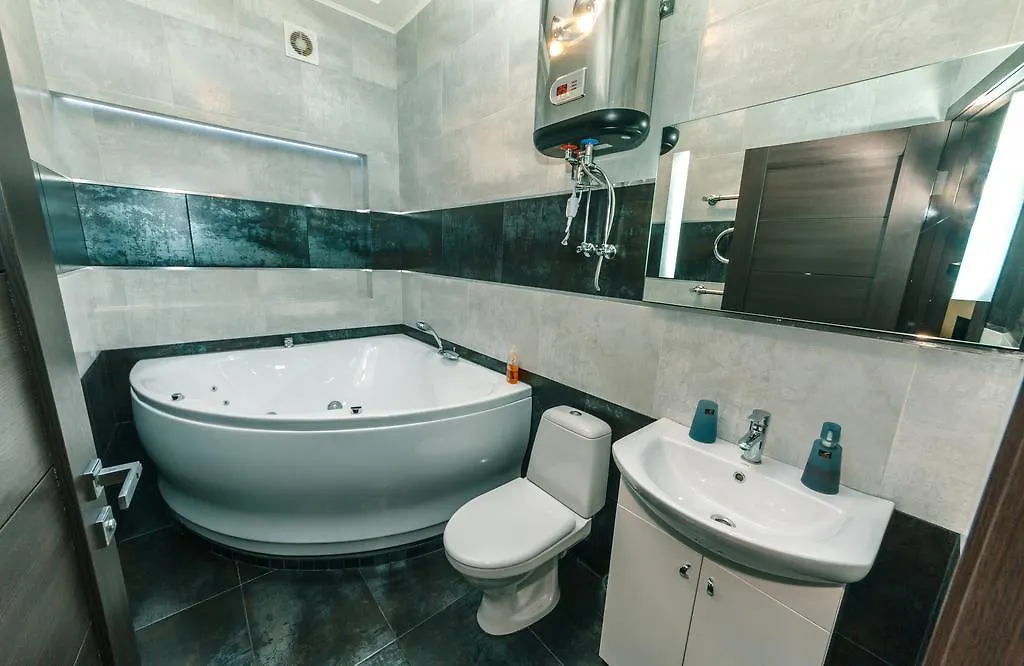 Luxrent Kreshatik Arenacity Skybar Kyiv