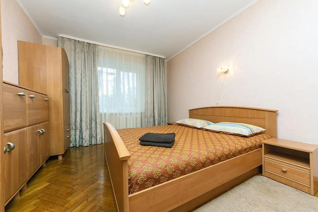 Luxrent Kreshatik Arenacity Skybar Kyiv