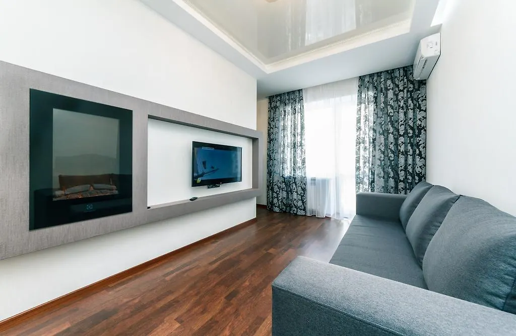 Luxrent Kreshatik Arenacity Skybar Kyiv 0*,