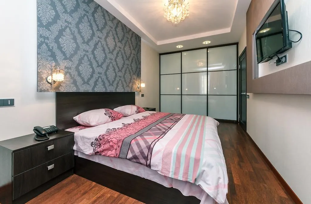 דירה קייב Luxrent Kreshatik Arenacity Skybar