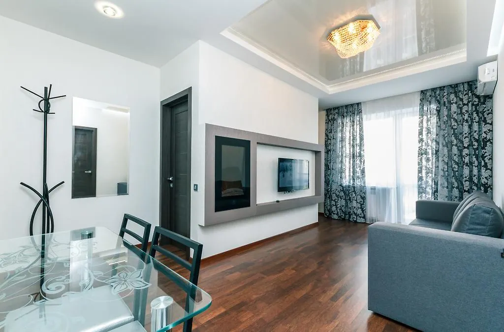 קייב Luxrent Kreshatik Arenacity Skybar